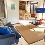 Villa V